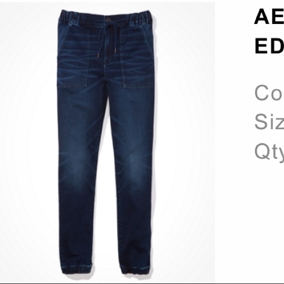 AE Joggers - Picture 1 of 3